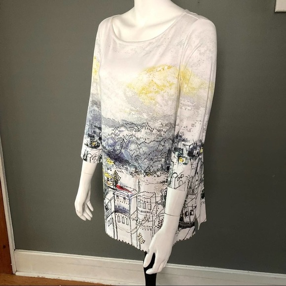 St John Graphic top / blouse with ski town scene studs Medium NEW knit - Picture 4 of 9